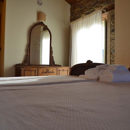 Vila Peregrina Castaneda  Kültér fotó